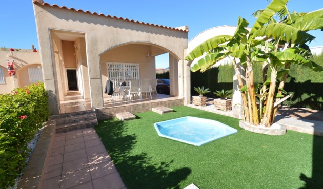 Resale - Villa -
Torrevieja - Costa Blanca