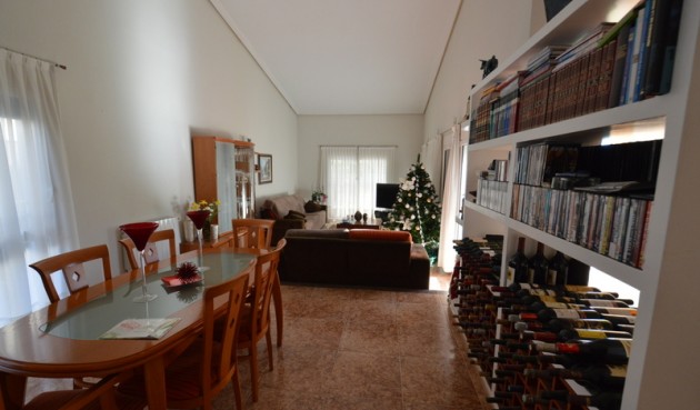 Resale - Villa -
Torrevieja - Costa Blanca