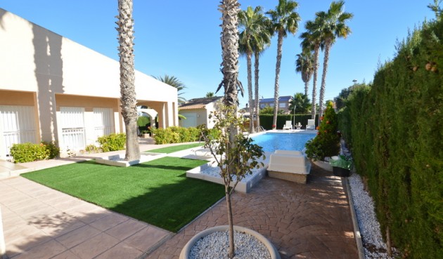 Resale - Villa -
Torrevieja - Costa Blanca