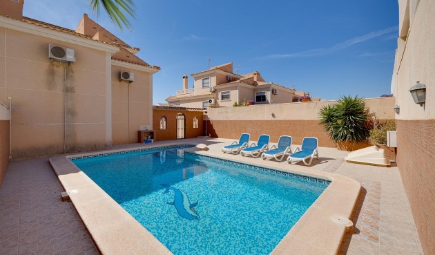 Brukt - Villa -
Torrevieja - Costa Blanca