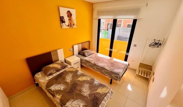 Resale - Apartment -
Torrevieja - Playa del Cura