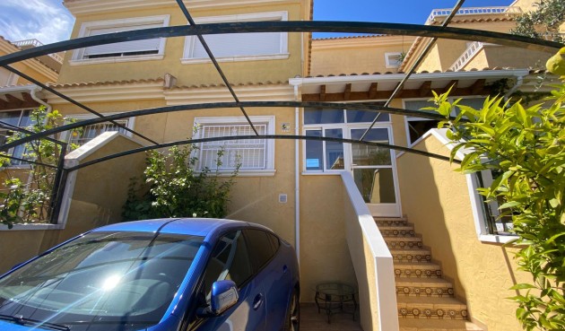 Återförsäljning - Duplex -
Torrevieja - Los Altos