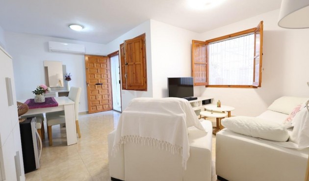 Resale - Bungalow -
Orihuela Costa - Costa Blanca