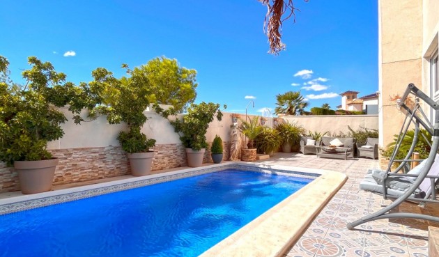 Återförsäljning - Villa -
Orihuela Costa - Costa Blanca