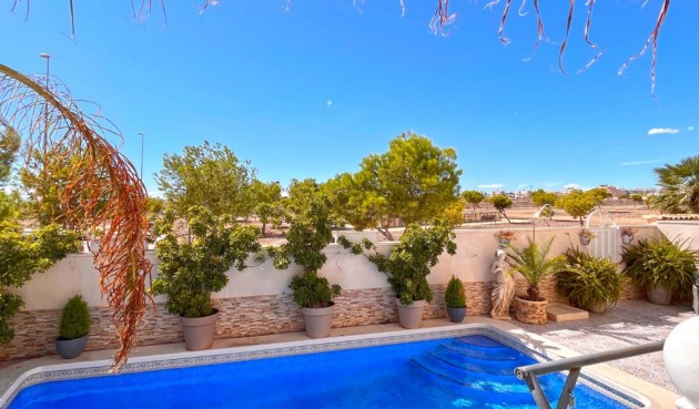 Återförsäljning - Villa -
Orihuela Costa - Costa Blanca