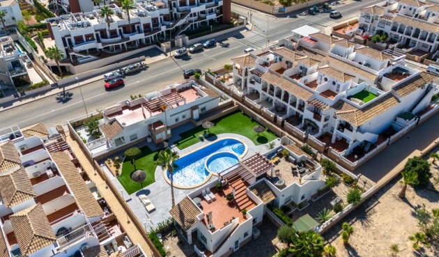 Återförsäljning - Apartment -
Orihuela Costa - Costa Blanca