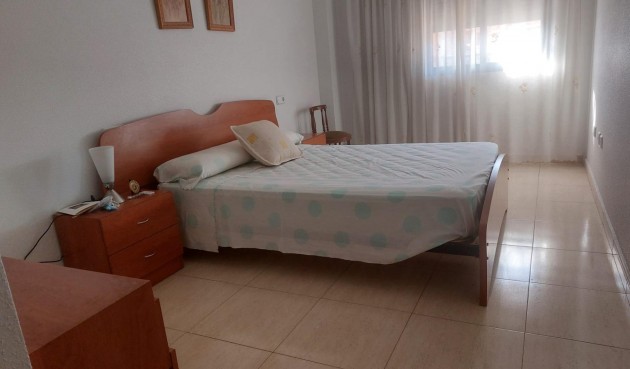 Återförsäljning - Apartment -
Orihuela - Zona Centro