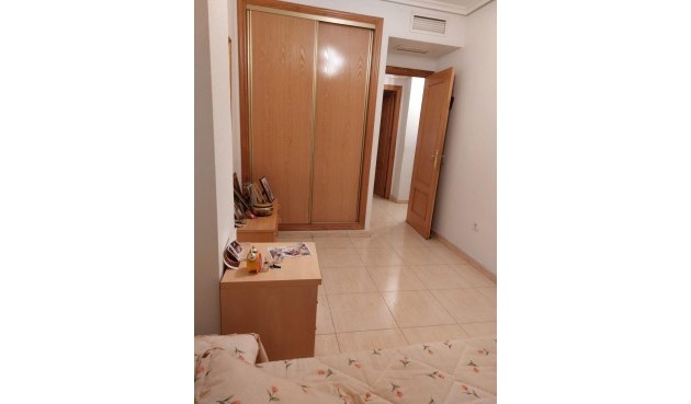 Återförsäljning - Apartment -
Orihuela - Zona Centro