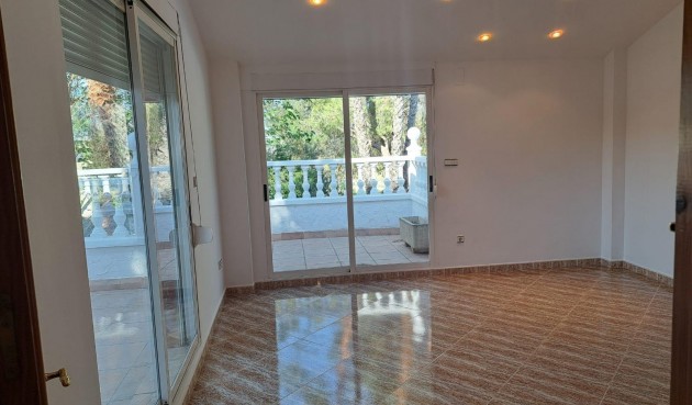 Resale - Villa -
Orihuela - Los Huertos