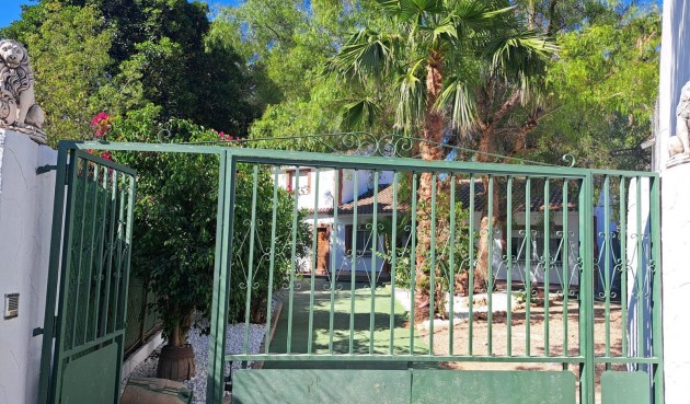 Resale - Villa -
Orihuela - Los Huertos