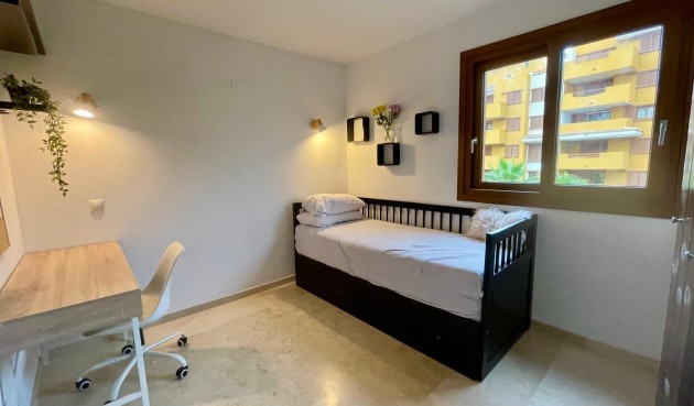 Återförsäljning - Apartment -
Orihuela Costa - Punta Prima