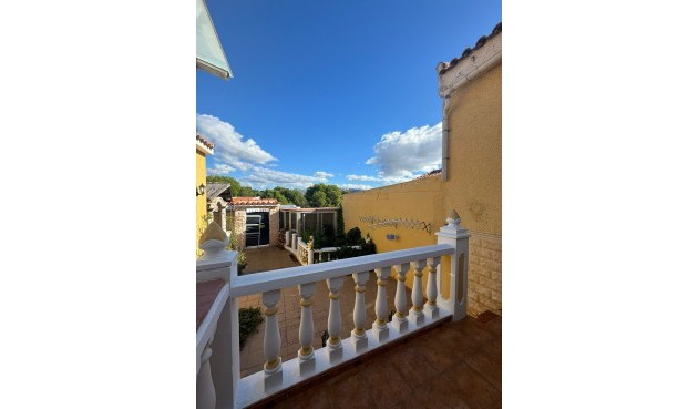 Återförsäljning - Villa -
La Nucía - Costa Blanca