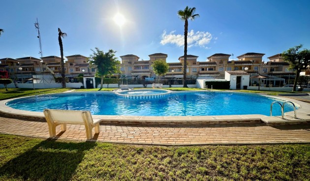 Återförsäljning - Villa -
Torrevieja - Aguas Nuevas 1