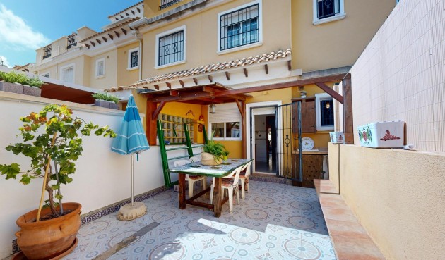 Resale - Villa -
Torrevieja - Aguas Nuevas 1