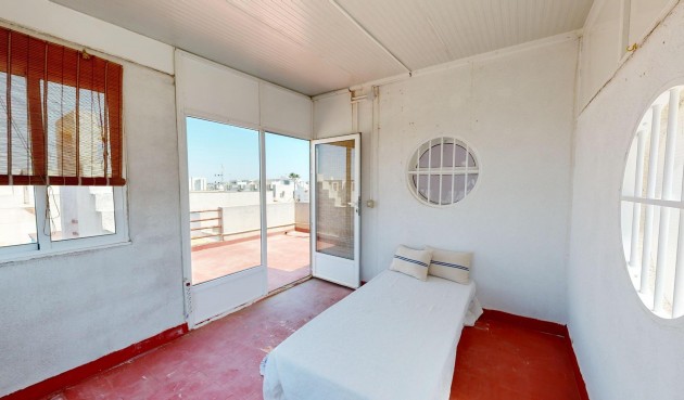 Reventa - Duplex -
Torrevieja - Torretas