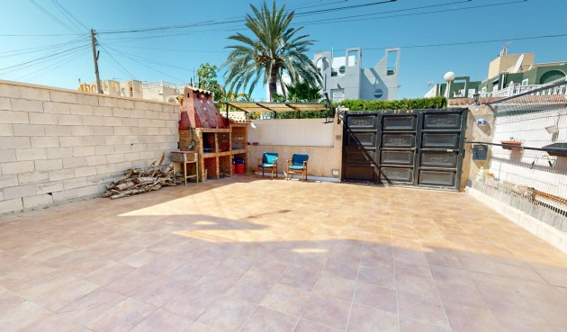 Reventa - Duplex -
Torrevieja - Torretas