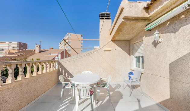 Återförsäljning - Town House -
Torrevieja - La Mata