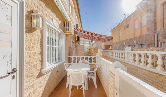 Återförsäljning - Town House -
Torrevieja - La Mata