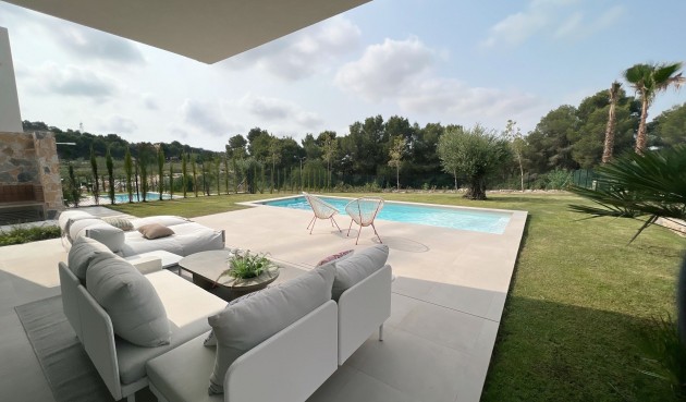 Resale - Villa -
Orihuela Costa - Costa Blanca