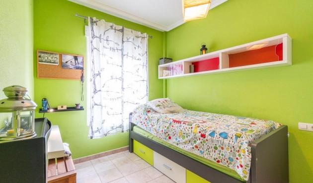 Brukt - Apartment -
Orihuela Costa - La Zenia