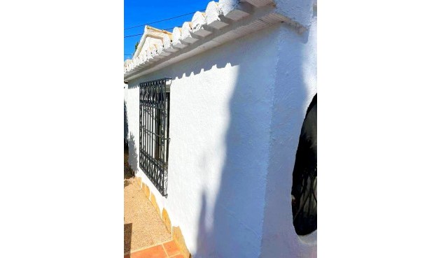 Återförsäljning - Villa -
Altea - Costa Blanca