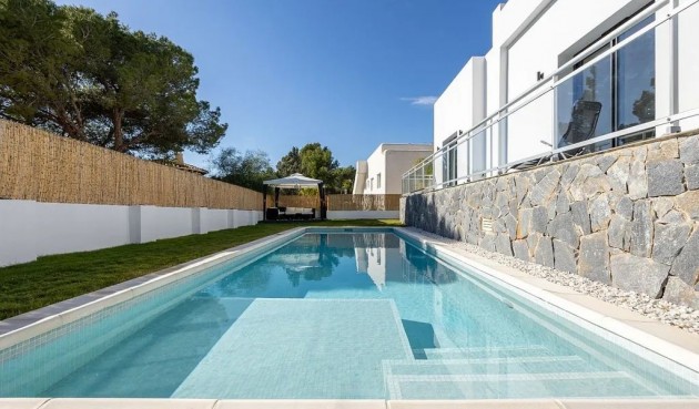 Resale - Villa -
Altea - Costa Blanca