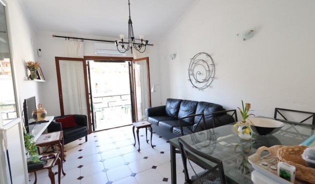 Resale - Bungalow -
Torrevieja - Costa Blanca