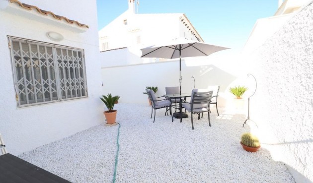 Återförsäljning - Bungalow -
Torrevieja - Costa Blanca