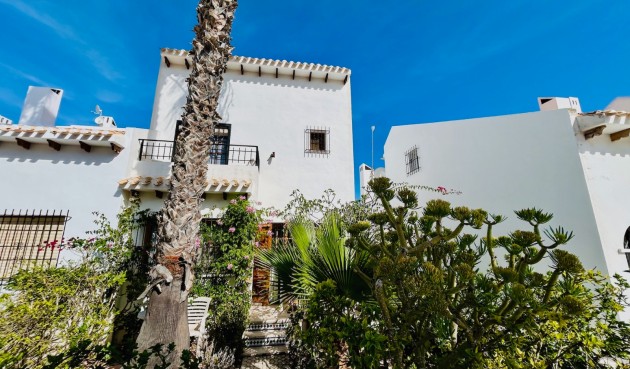 Brukt - Town House -
Orihuela Costa - Costa Blanca