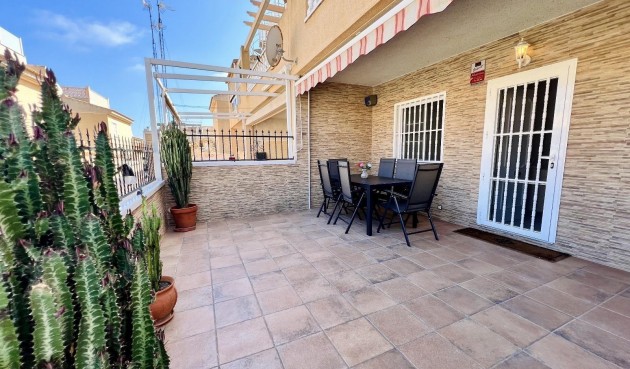 Återförsäljning - Apartment -
Torrevieja - Torrejón