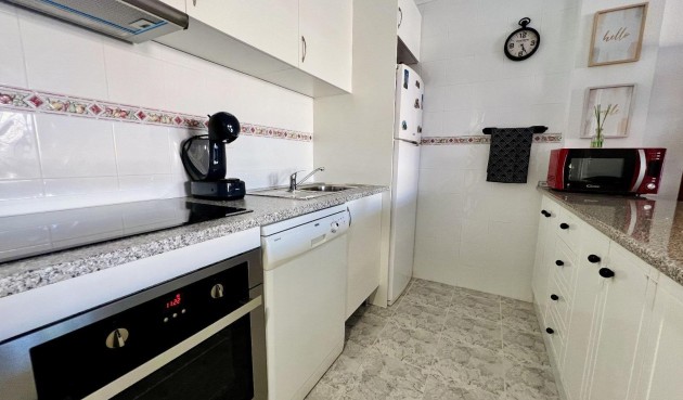 Återförsäljning - Apartment -
Torrevieja - Torrejón