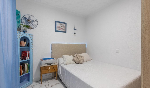 Brukt - Bungalow -
Torrevieja - Torretas