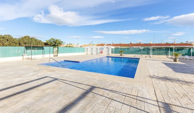 Återförsäljning - Bungalow -
Torrevieja - Torretas