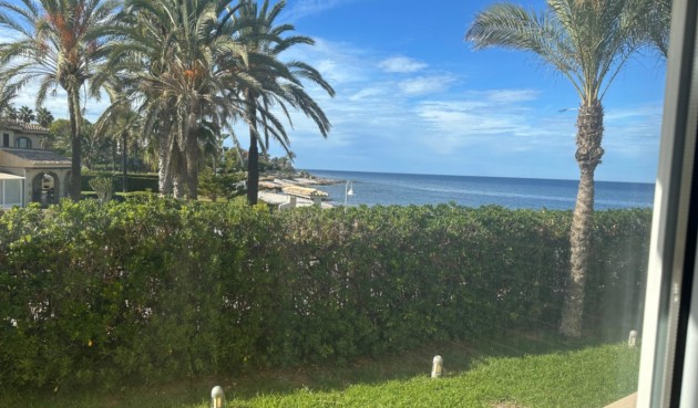 Återförsäljning - Villa -
Denia - Costa Blanca