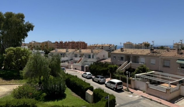 Återförsäljning - Apartment -
Orihuela Costa - Costa Blanca