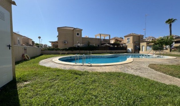 Återförsäljning - Duplex -
Torrevieja - Costa Blanca