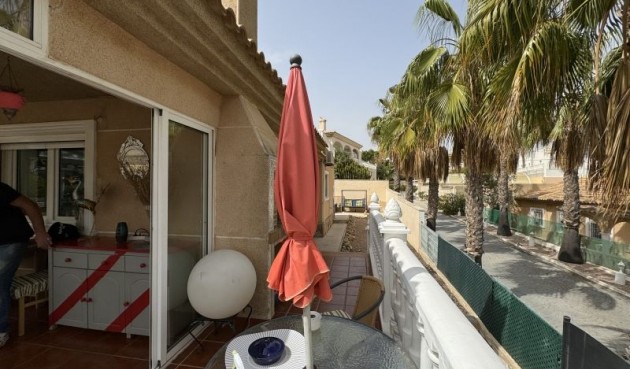 Återförsäljning - Villa -
Torrevieja - Costa Blanca