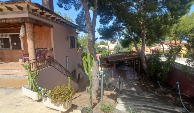 Reventa - Villa -
San Miguel de Salinas - Inland