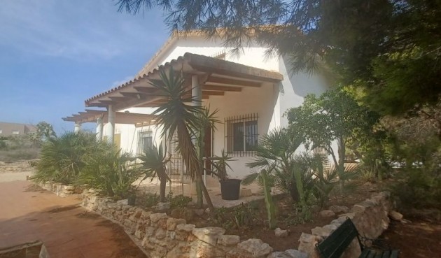 Återförsäljning - Villa -
Orihuela Costa - Costa Blanca