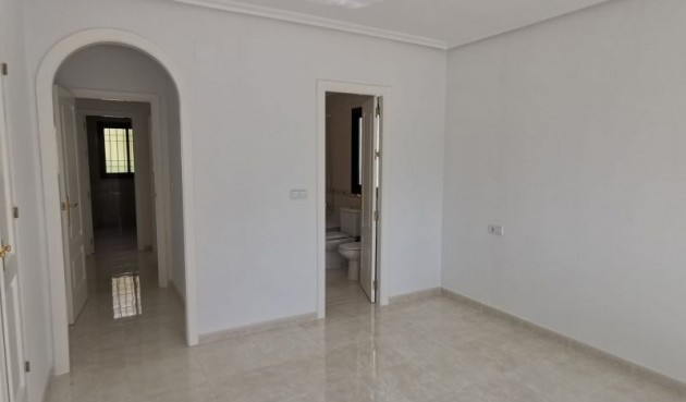 Återförsäljning - Apartment -
Orihuela Costa - Costa Blanca