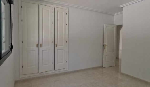 Återförsäljning - Apartment -
Orihuela Costa - Costa Blanca