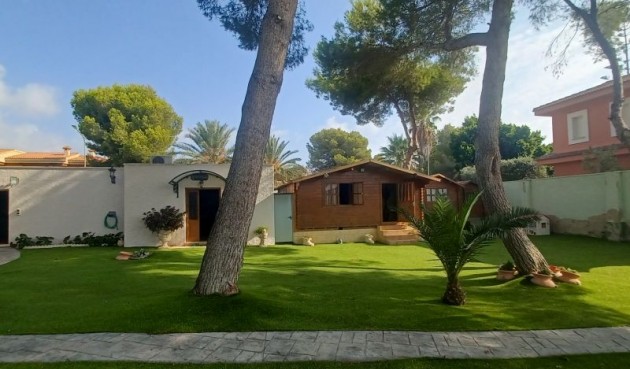 Resale - Villa -
Orihuela Costa - Costa Blanca