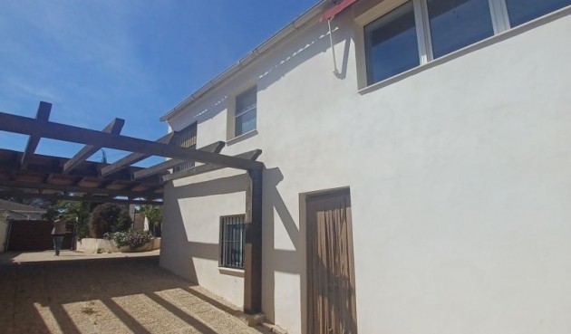 Resale - Villa -
Pilar de la Horadada - Costa Blanca