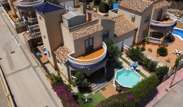 Återförsäljning - Villa -
Orihuela Costa - Costa Blanca