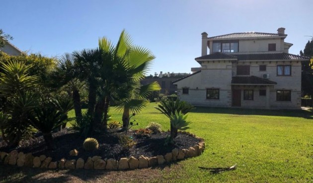 Återförsäljning - Villa -
Orihuela Costa - Costa Blanca