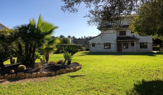 Återförsäljning - Villa -
Orihuela Costa - Costa Blanca