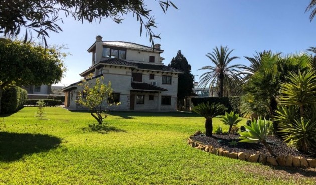 Återförsäljning - Villa -
Orihuela Costa - Costa Blanca