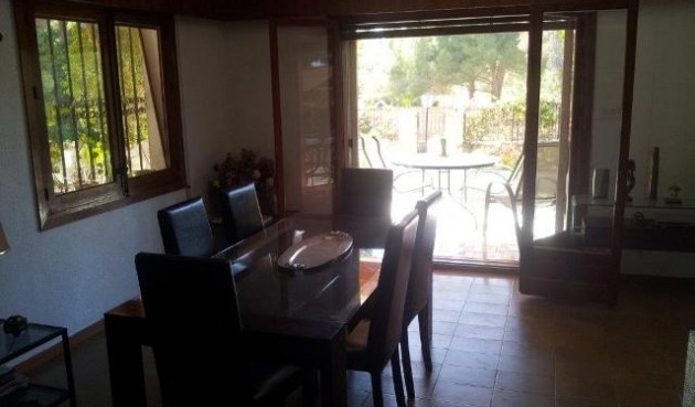 Återförsäljning - Villa -
Campoamor - Costa Blanca