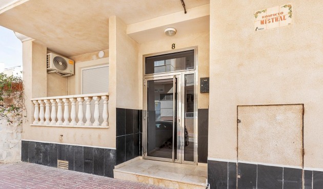 Återförsäljning - Apartment -
Torrevieja - La Mata Pueblo