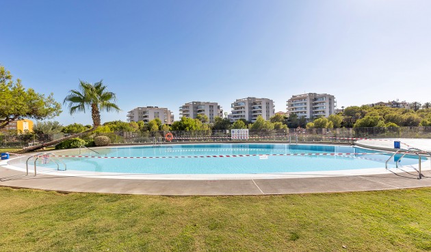 Brukt - Apartment -
Orihuela Costa - Costa Blanca